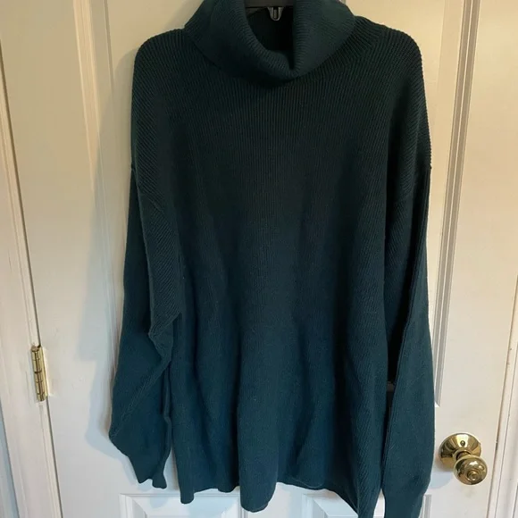 Free People Softly Structured Tunic
Sweater Peacock Jewel Blue Cowl Neck - Picture 3 of 4